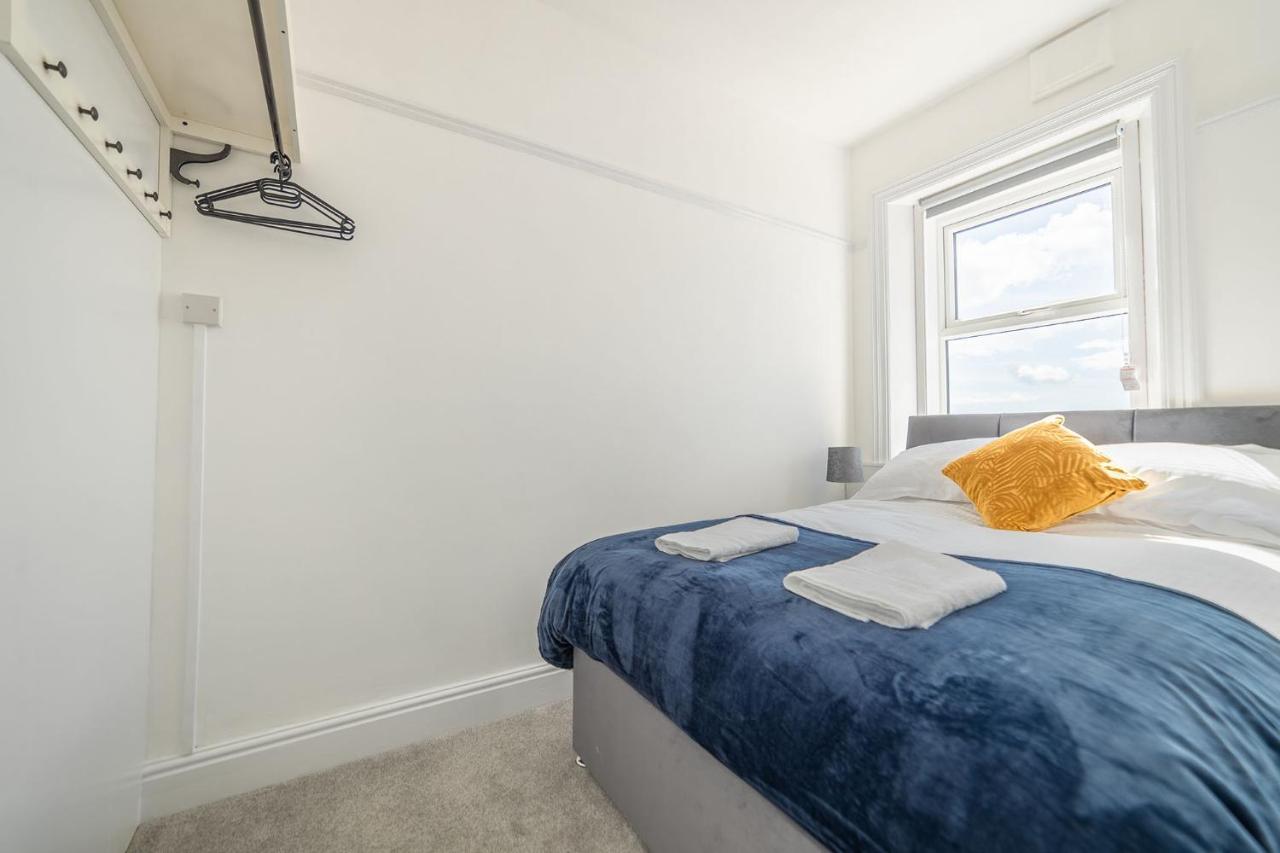 Charles Alexander Short Stay - Highcliffe Apartments Cleveleys Exterior foto