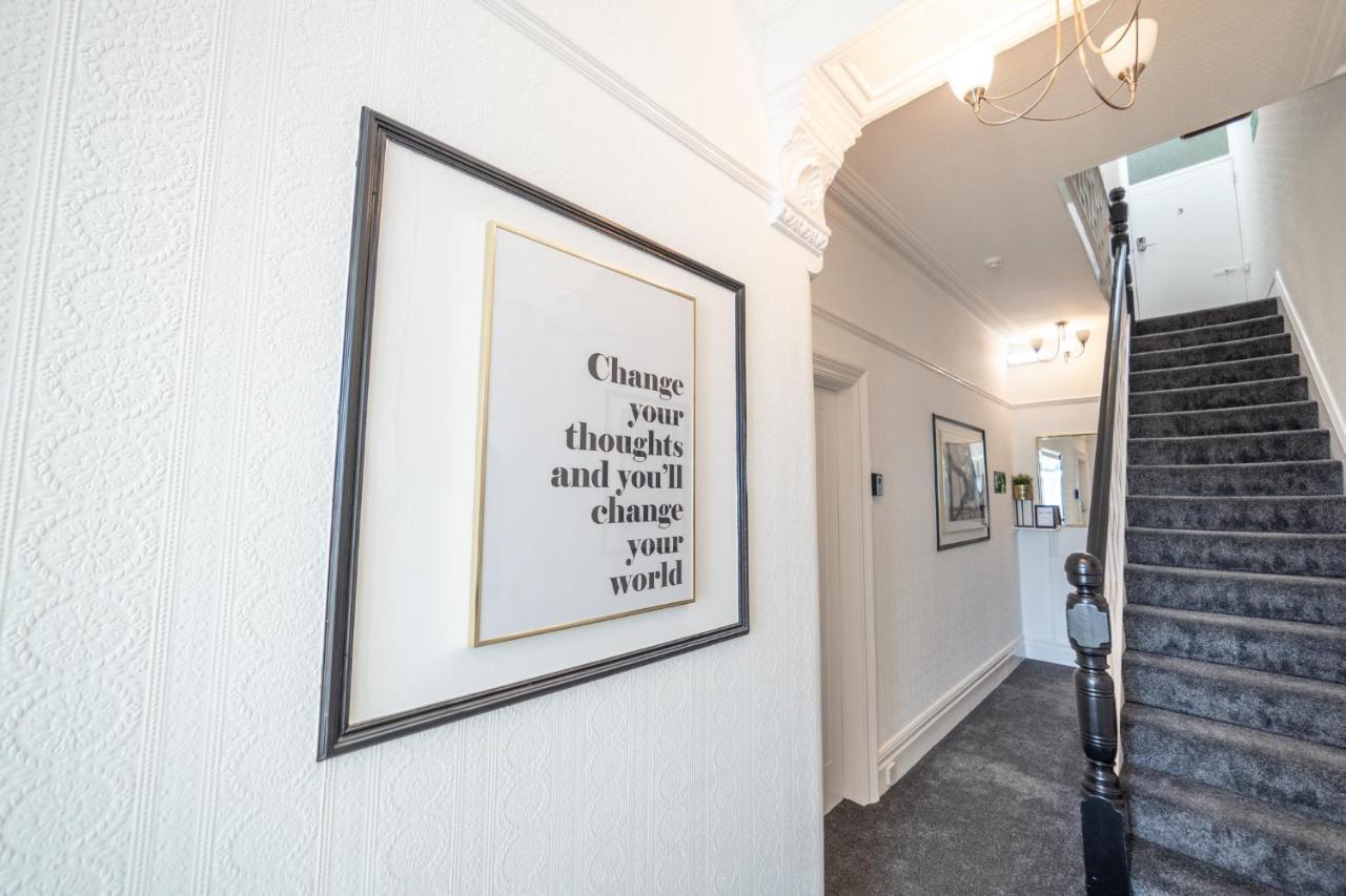 Charles Alexander Short Stay - Highcliffe Apartments Cleveleys Exterior foto